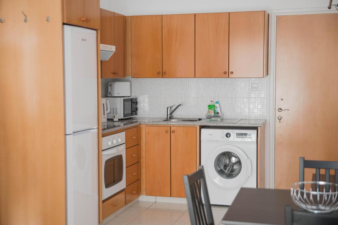 Renovated One Bedroom Apartment In Paphos With Pool Ngoại thất bức ảnh